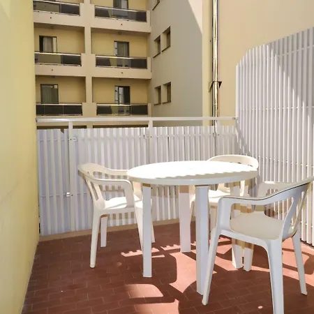 Aurora Apartment *