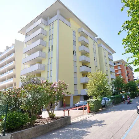 Aurora Apartment