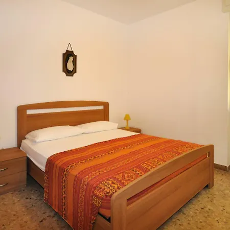 Aurora Apartment